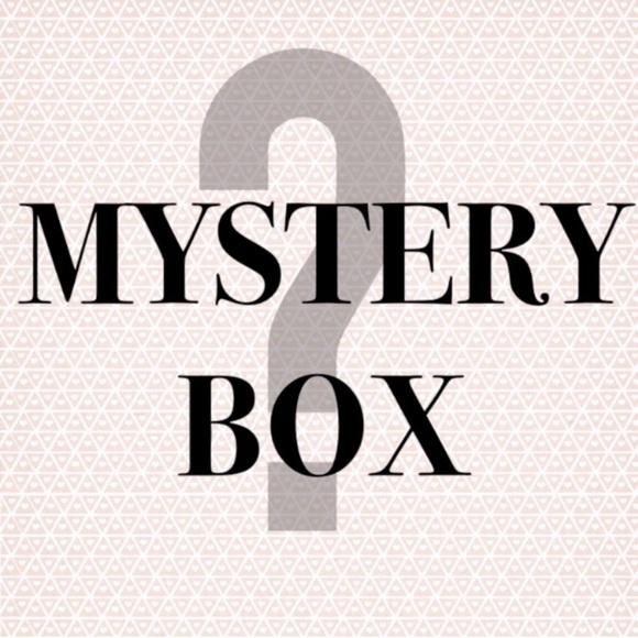Other - Women’s Mystery Box - 8 items $40